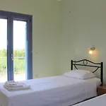 مزرعة للإقامة Stamna Farm Romanos (Messenia)